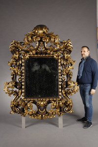 Exceptional scroll-carved frame