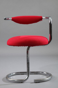 Chaise design rouge 1970