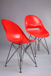 SET OF FOUR CHAIRS WITH BASE IN CHARLES EAMES STYLE 