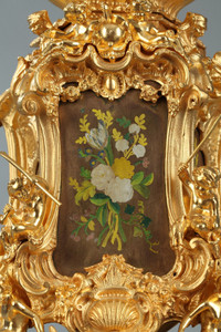  ROCAILLE CLOCK IN GILDED BRONZE