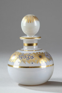 SMALL SOAPY OPALINE BOTTLE WITH DESVIGNES DECORATION