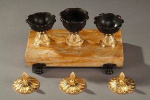 ANTIQUE WRITING CASE IN BRONZE AND MARBLE, 19TH CENTURY