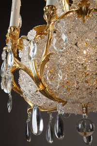 LUSTRE CORBEILLE EN CRISTAL ET BRONZE DORE, FIN DU 19E SIECLE