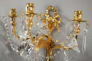 PAIR OF NEOCLASSICAL SCONCES