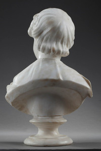 Alabaster bust statue