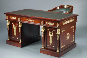 IMPOSANT BUREAU DE STYLE EMPIRE. CIRCA 1875.