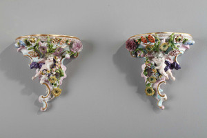 Enameled porcelain brackets