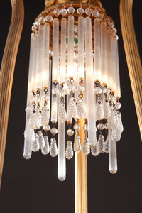 LUSTRE CORBEILLE EN CRISTAL ET BRONZE DORE