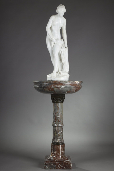 Pedestal column