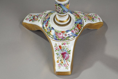 Small porcelain table, Paris, 19th century