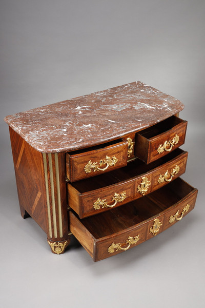 COMMODE REGENCE ESTAMPILLÉE P M , ATTRIBUÉE À PIERRE MOULIN