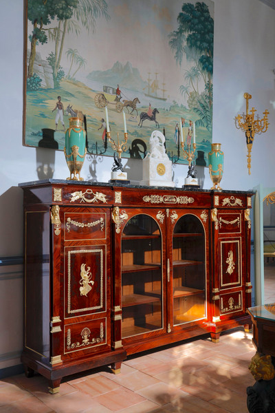 IMPORTANTE LIBRERÍA BAJA EN CAOBA Y CHAPA DE CAOBA