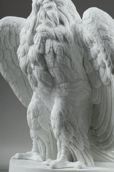 Paar Cookie -Skulpturen, die Napoleon III Eagles repräsentieren