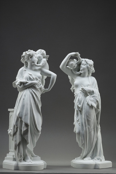 Neo-Baroque style statues