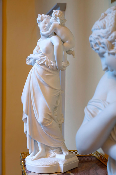 PAIR OF ALLEGORIC FIGURES IN BISCUIT PORCELAIN, AFTER CARRIER-BELLEUSE