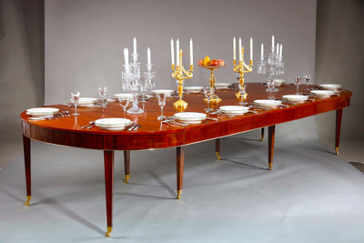 桃花心木餐桌和5个扩展名