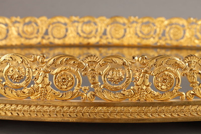 Großes, vergoldetes Bronze-Mittelstück aus der Restaurationszeit