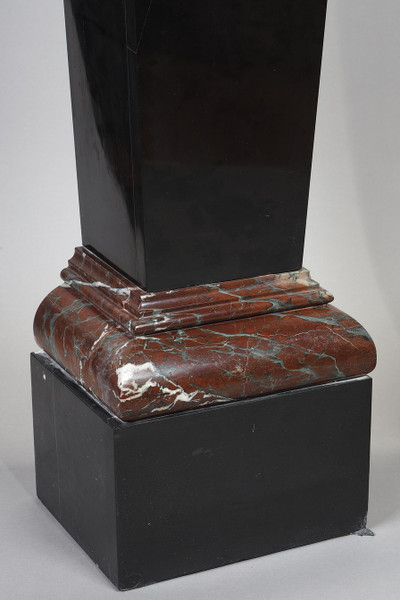 Paire de gaine en marbre