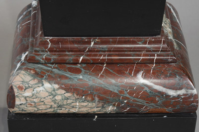 Paire de gaine en marbre