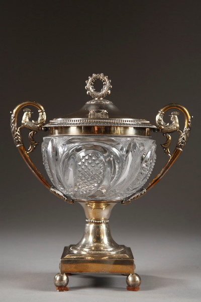 Un drageoir en cristal de Creusot et argent