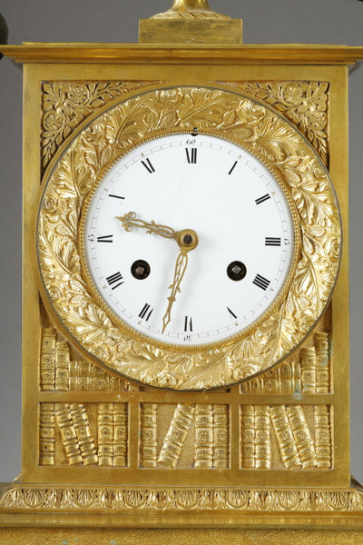 Detail of the figurative decoration of an Empire style clock