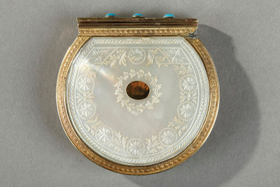 SMALL ANTIQUE PURSE IN MOTHER-OF-PEARL, ENAMEL, VERMEIL AND TURQUOISE, 19TH CENTURY