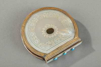 SMALL ANTIQUE PURSE IN MOTHER-OF-PEARL, ENAMEL, VERMEIL AND TURQUOISE, 19TH CENTURY
