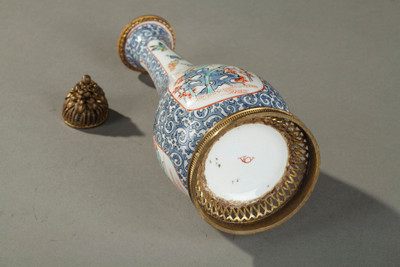 ANTIQUE PERFUME BOTTLE: OPIUM VIAL IN PORCELAIN AND ENAMEL, MANUFACTURE SAMSON