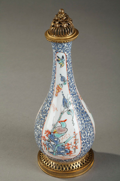 ANTIQUE PERFUME BOTTLE: OPIUM VIAL IN PORCELAIN AND ENAMEL, MANUFACTURE SAMSON