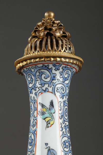 ANTIQUE PERFUME BOTTLE: OPIUM VIAL IN PORCELAIN AND ENAMEL, MANUFACTURE SAMSON