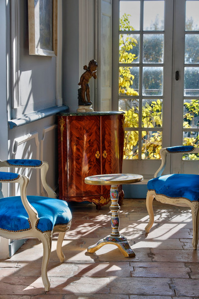 FOUR LOUIS XV PERIOD TUCK-NECK VELVET ARMCHAIRS