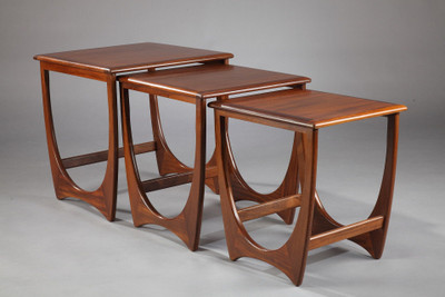 Набор 3 &quot;Astro&quot; гигогеночных таблиц в g-plan edition teak