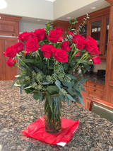 Same day delivery for Valentine's Day through a local florist! The best in Deerfield, Highland Park and Northbrook, IL