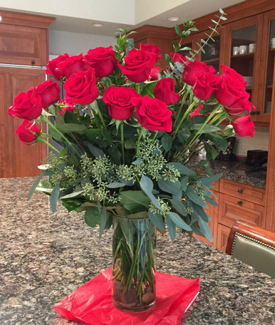 Half Dozen Long Stem Red Roses with Babies Breath - Gidas Flowers