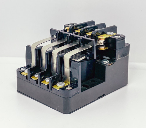 Guardian Electric Manufacturing 2700-4PDT-240A Relays