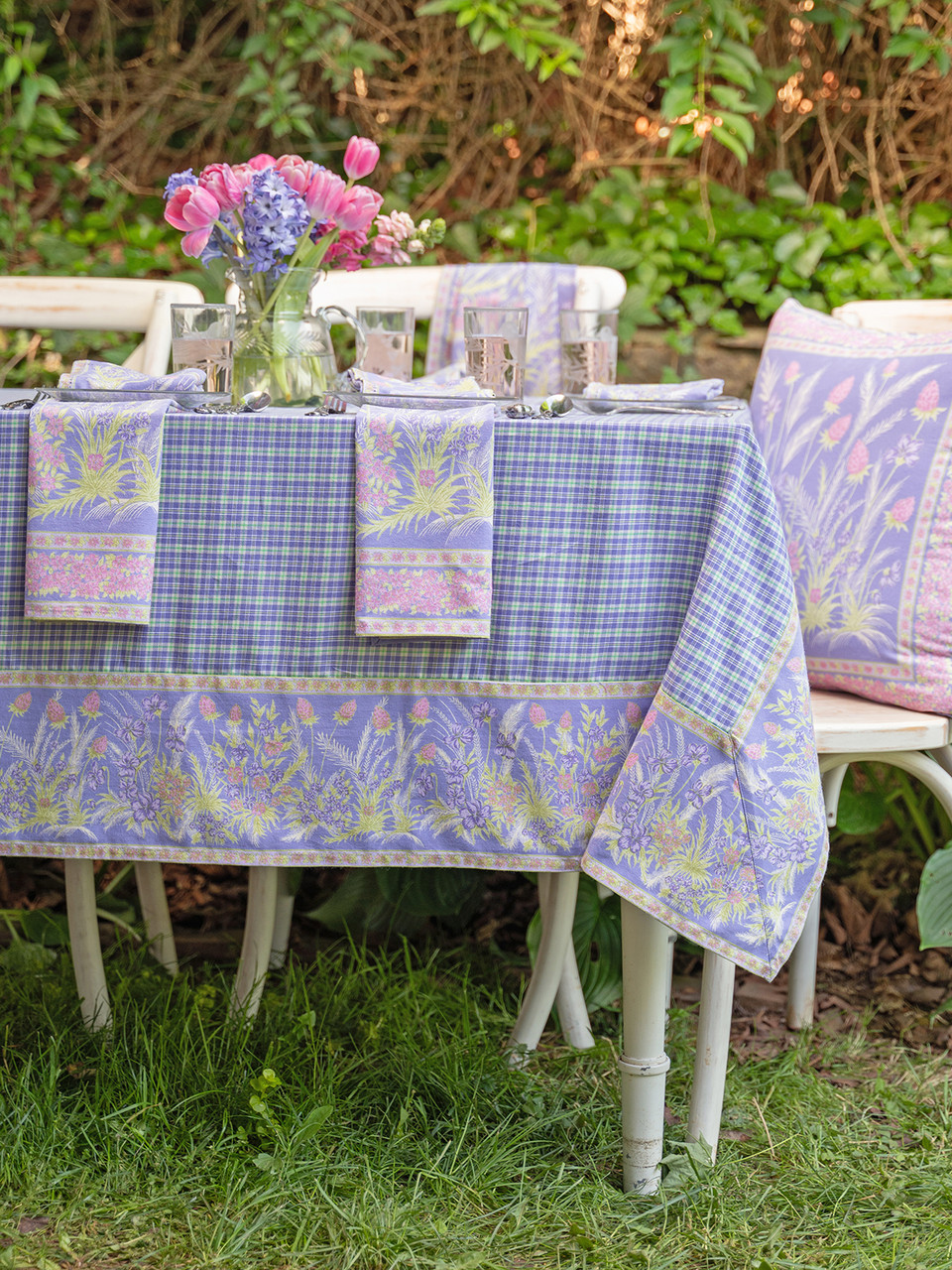 Clover Tablecloth | Shop Beautiful Designs by April Cornell