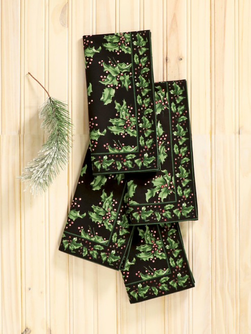 Holly Napkin Set of 4