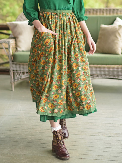 Golden Flower Half Pinny - Sage