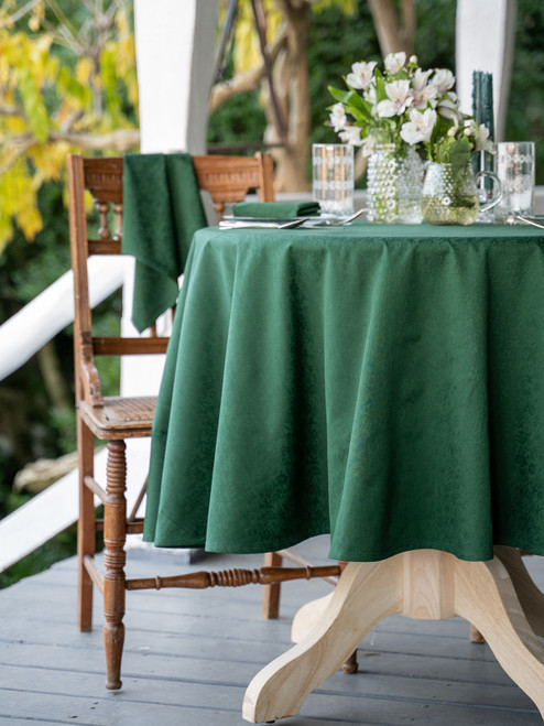 Lark Cotton Jacquard Round Cloth