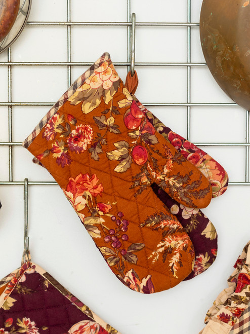 Bountiful Harvest Patchwork Oven Mitt Set of 2 - Multi