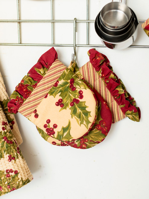 Winterberry Patchwork Mini Mitt Set of 2