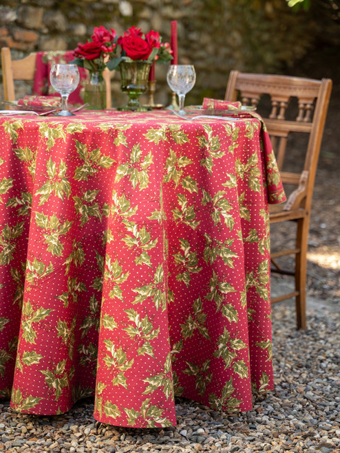 Winterberry Dot Round Cloth