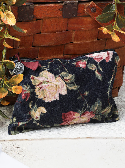 Winter Rose Velvet Pouch - Black