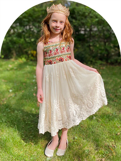 little girls princess dresses Girl White Dress for First Communion Pre-order Size 9-10 Discover our luxury princess dress Tiffany Princess 13768 Size 2
