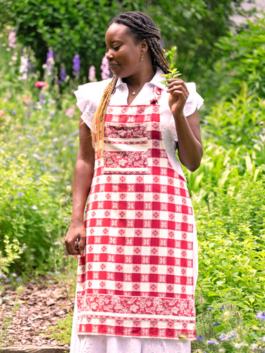 APCHAY-Red-April-Cornell-