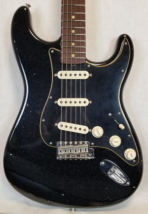 Fender Custom Shop 1963 Stratocaster® Journeyman Relic® with Closet Classic Hardware, Rosewood Fingerboard, Black Sparkle
