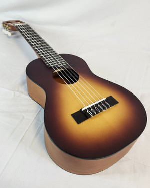 Yamaha GL1 TBS Guitarlele Guitar/Ukulele Tobacco Sunburst with Gig Bag Yamaha GL1 TBS Guitarlele Guitar/Ukulele Tobacco Sunburst with Gig Bag