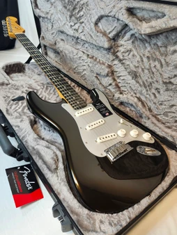 Fender American Ultra II Stratocaster, Texas Tea, W/HSC