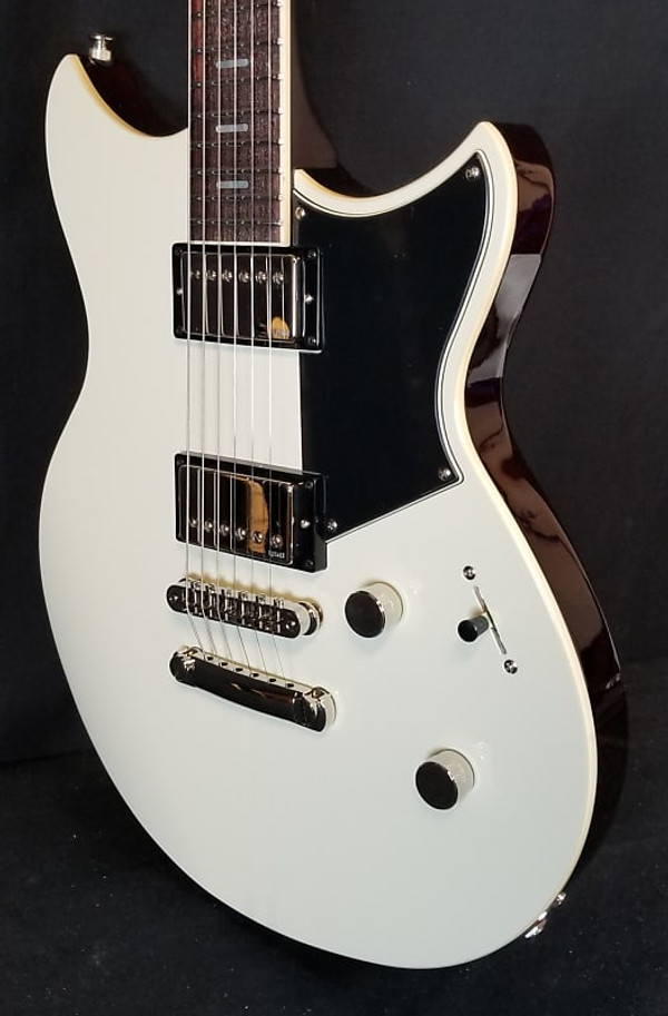 Yamaha RSS20 Revstar Standard, 2 Alnico V Humbucking Pickups, Vintage White W/ Bag