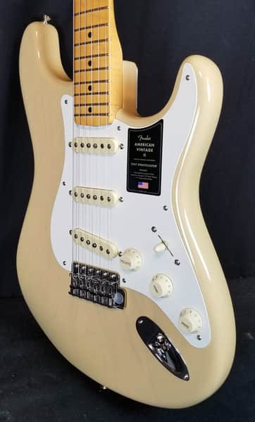 Fender American Vintage II 1957 Stratocaster, Ash Body, Maple FB, Vintage Blonde, w/HSC